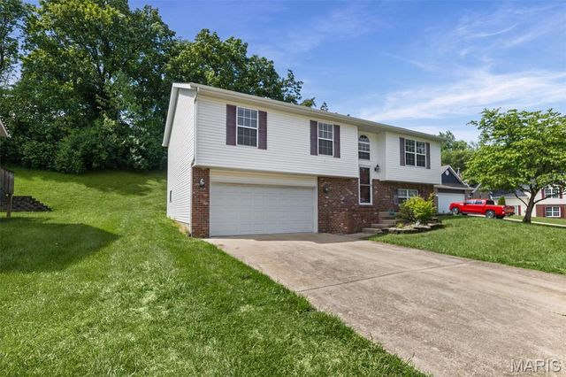 5 Summit Trails Court, Collinsville, IL 62234