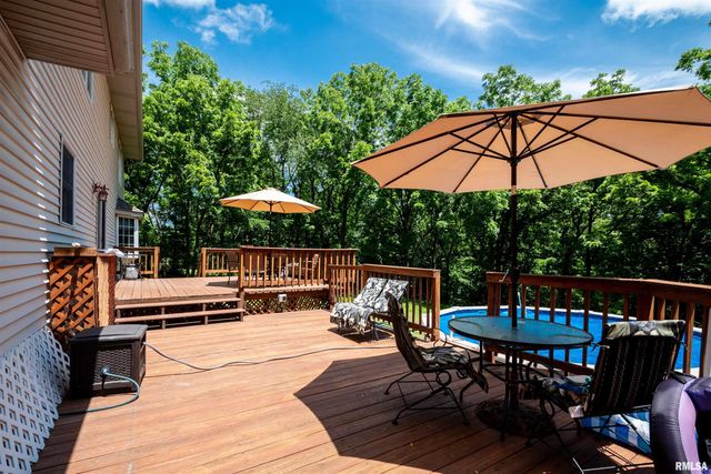 450 E TOWNHALL Road, Germantown Hills, IL 61548