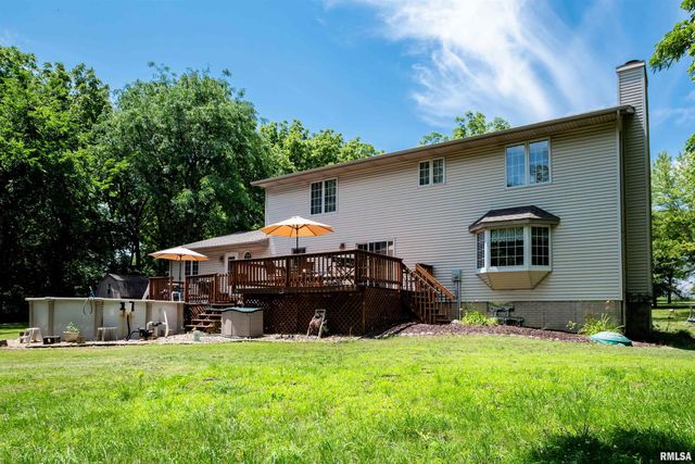 450 E TOWNHALL Road, Germantown Hills, IL 61548