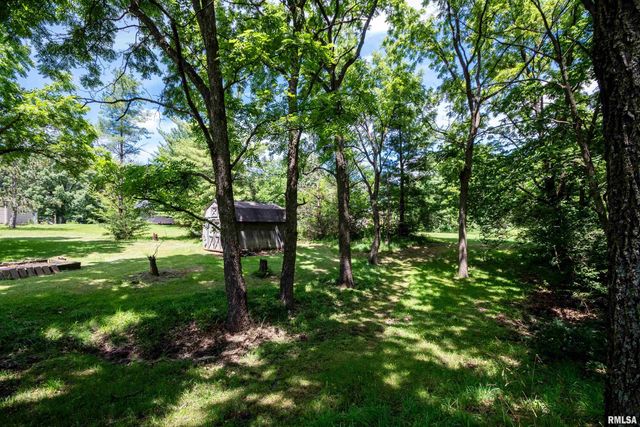 450 E TOWNHALL Road, Germantown Hills, IL 61548