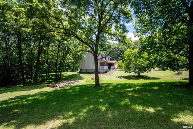 450 E TOWNHALL Road, Germantown Hills, IL 61548