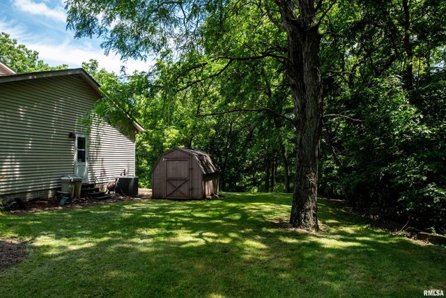 450 E TOWNHALL Road, Germantown Hills, IL 61548