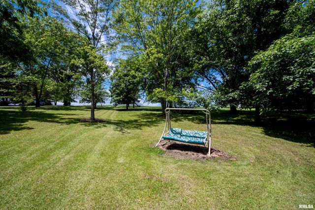 450 E TOWNHALL Road, Germantown Hills, IL 61548