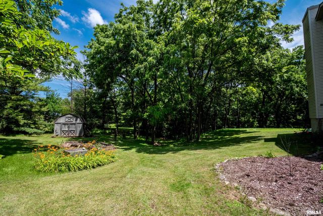 450 E TOWNHALL Road, Germantown Hills, IL 61548