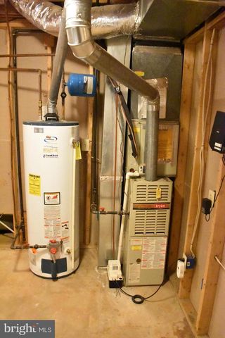 2011 SIERRA DR, Fredericksburg, VA 22405