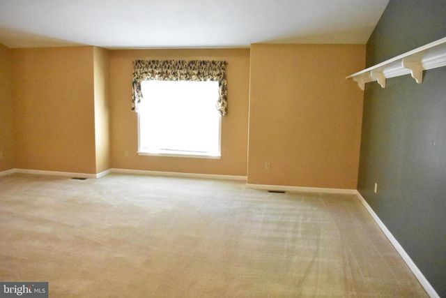 2011 SIERRA DR, Fredericksburg, VA 22405