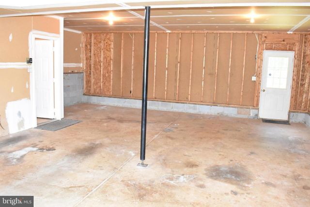 2011 SIERRA DR, Fredericksburg, VA 22405