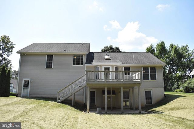 2011 SIERRA DR, Fredericksburg, VA 22405