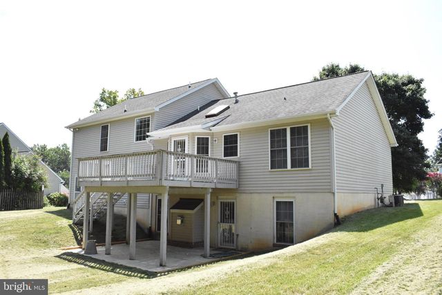 2011 SIERRA DR, Fredericksburg, VA 22405