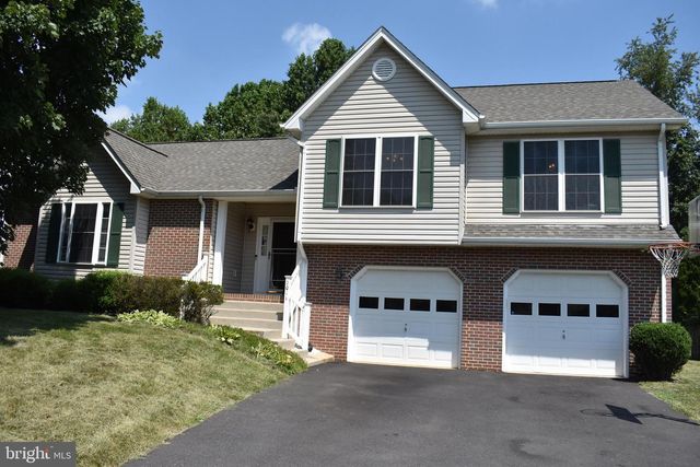 2011 SIERRA DR, Fredericksburg, VA 22405