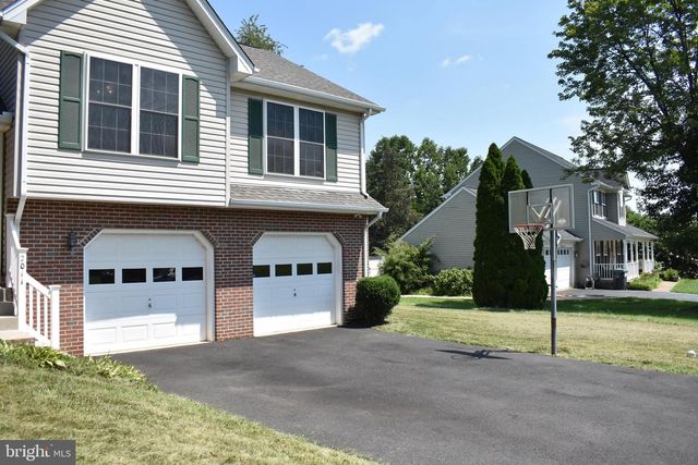 2011 SIERRA DR, Fredericksburg, VA 22405