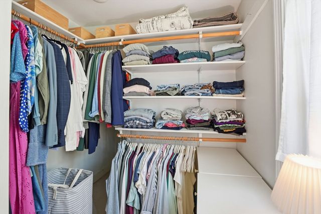 4 Short Street Pl 4, Boston, MA 02129