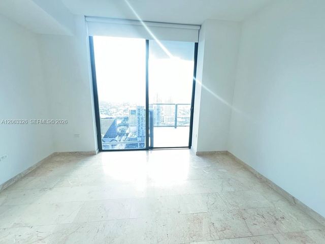 68 SE 6th St 3810, Miami, FL 33131