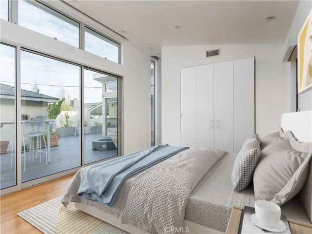 6039 W 76th Street, Los Angeles, CA 90045