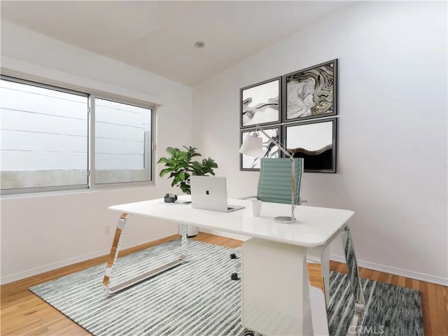 6039 W 76th Street, Los Angeles, CA 90045