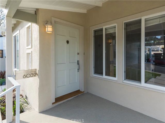 6039 W 76th Street, Los Angeles, CA 90045