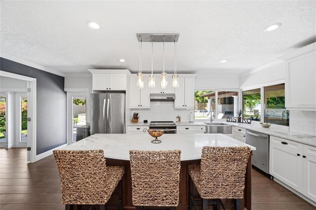 6129 LEELAND STREET S, St Petersburg, FL 33715