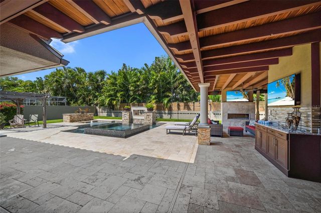 6129 LEELAND STREET S, St Petersburg, FL 33715