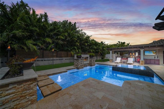 6129 LEELAND STREET S, St Petersburg, FL 33715