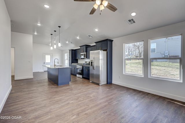 524 W Mineral Street, Oronogo, MO 64855