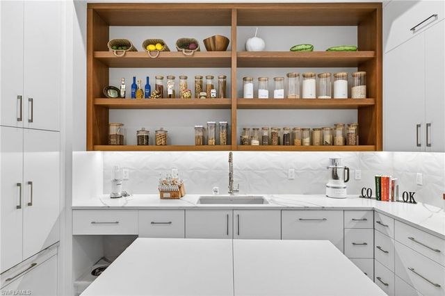 105 SW 51st TER, Cape Coral, FL 33914