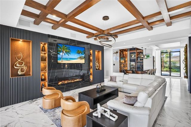 105 SW 51st TER, Cape Coral, FL 33914