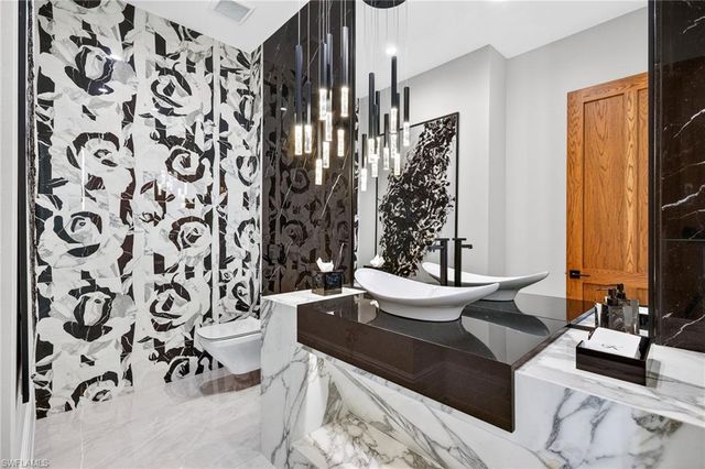 105 SW 51st TER, Cape Coral, FL 33914