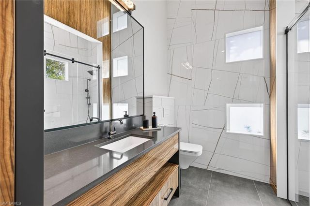 105 SW 51st TER, Cape Coral, FL 33914