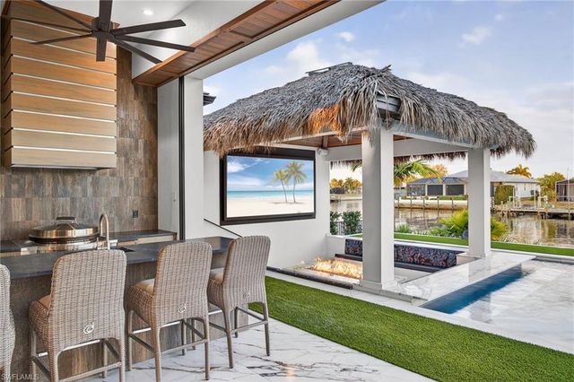 105 SW 51st TER, Cape Coral, FL 33914