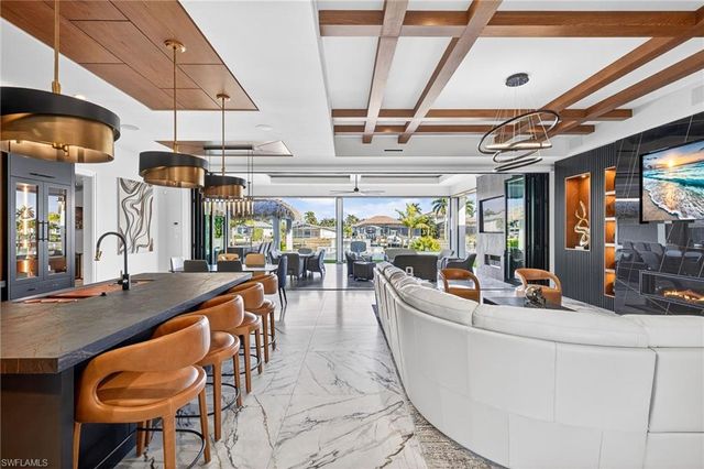 105 SW 51st TER, Cape Coral, FL 33914