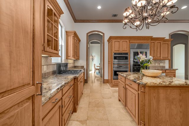 6049 Arrowhead Drive, Frisco, TX 75034