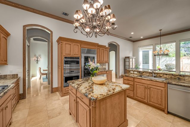 6049 Arrowhead Drive, Frisco, TX 75034