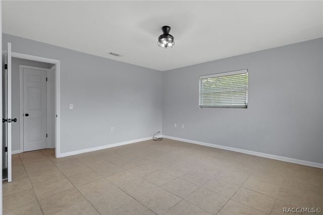 16 S Desoto Street, Beverly Hills, FL 34465