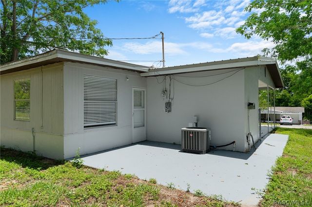 16 S Desoto Street, Beverly Hills, FL 34465