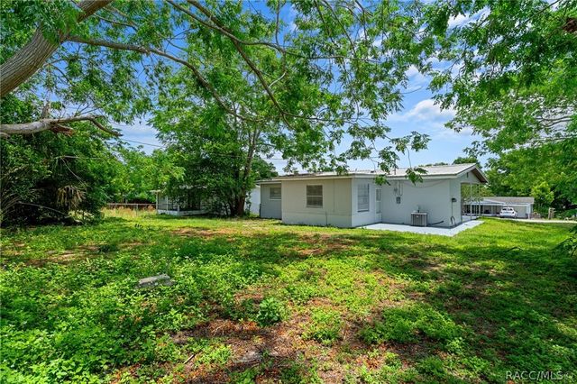 16 S Desoto Street, Beverly Hills, FL 34465