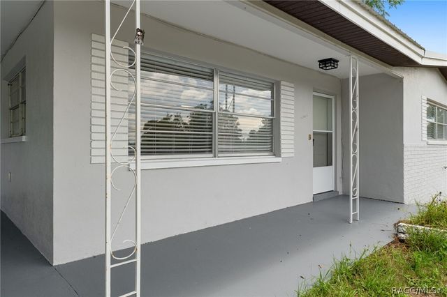 16 S Desoto Street, Beverly Hills, FL 34465