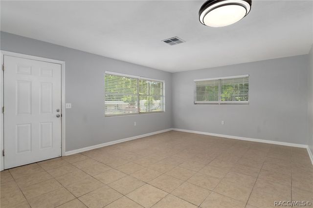 16 S Desoto Street, Beverly Hills, FL 34465