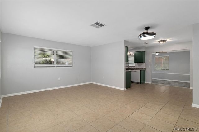 16 S Desoto Street, Beverly Hills, FL 34465