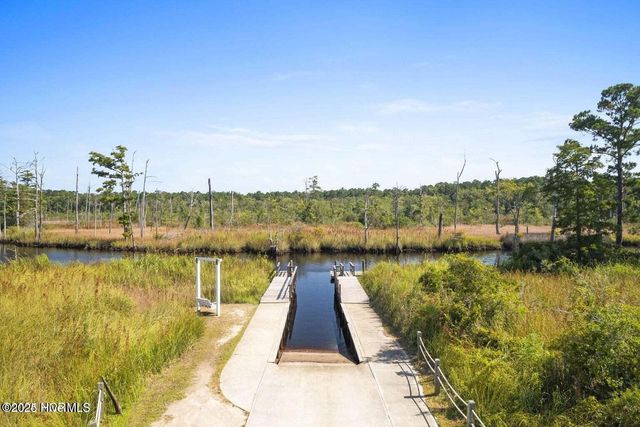 637 Squirrel Run Drive SW, Supply, NC 28462