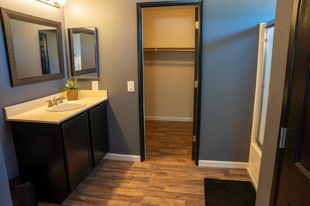 10961 Woolwich Way, Mather, CA 95655