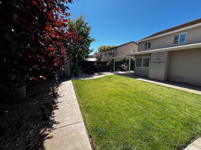 10961 Woolwich Way, Mather, CA 95655