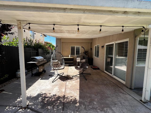 10961 Woolwich Way, Mather, CA 95655