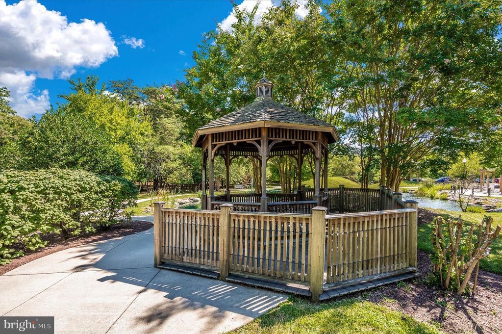 Image 30 of property listing at 3100 N LEISURE WORLD BLVD #523, Silver Spring, MD 20906