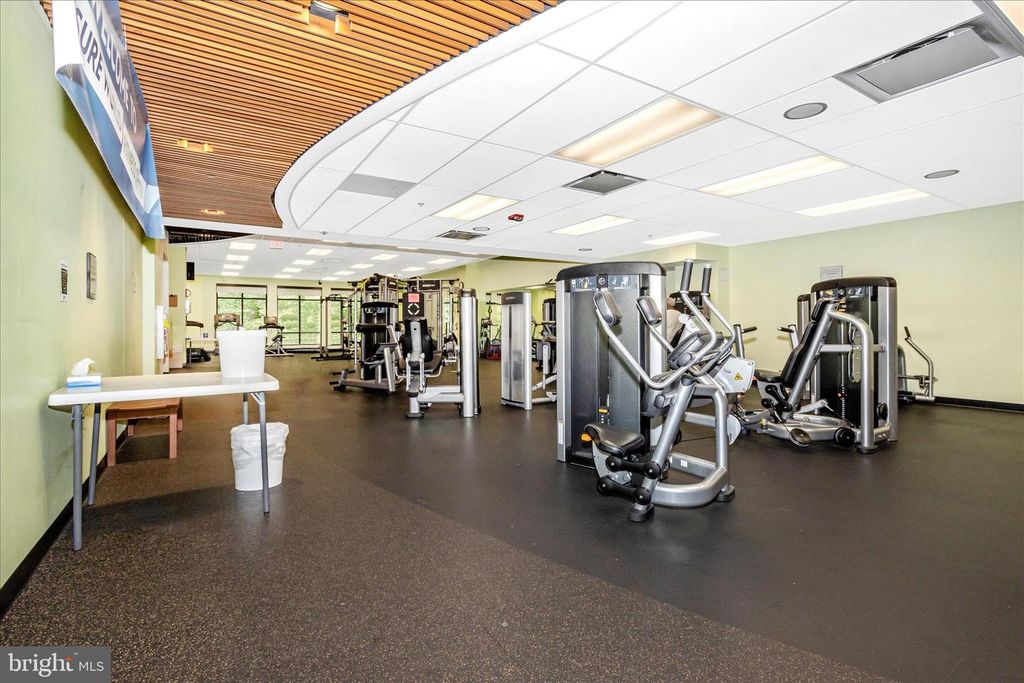 Image 33 of property listing at 3100 N LEISURE WORLD BLVD #523, Silver Spring, MD 20906