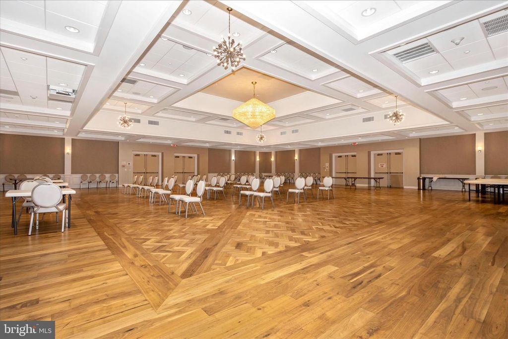 Image 34 of property listing at 3100 N LEISURE WORLD BLVD #523, Silver Spring, MD 20906
