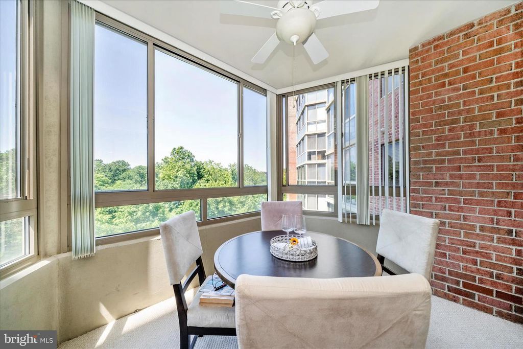 Image 7 of property listing at 3100 N LEISURE WORLD BLVD #523, Silver Spring, MD 20906