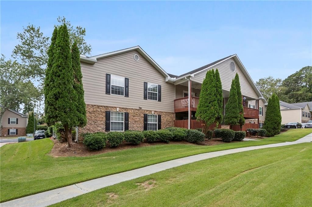 607 Brighton Point, Sandy Springs, GA 30328