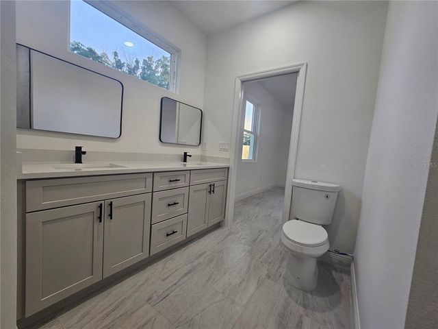 2068 DIXIE AVE, Sanford, FL 32771