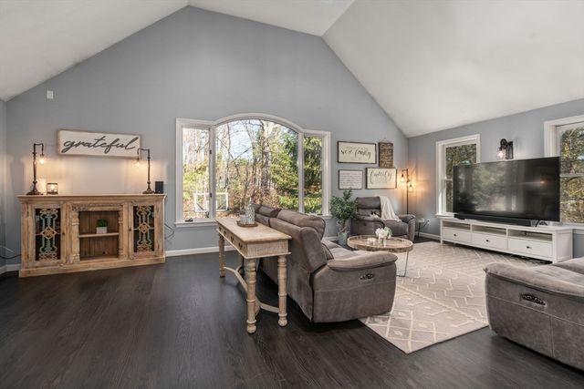 48 Fitchburg St, Marlborough, MA 01752