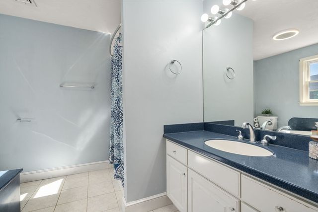 48 Fitchburg St, Marlborough, MA 01752